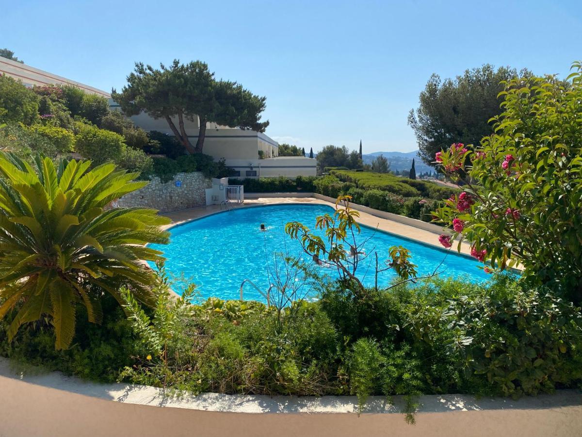 Superbe T2 44M2 - Grande Terrasse Vue Mer Panoramique Exceptionnelle Piscine - Parking Bandol Luaran gambar