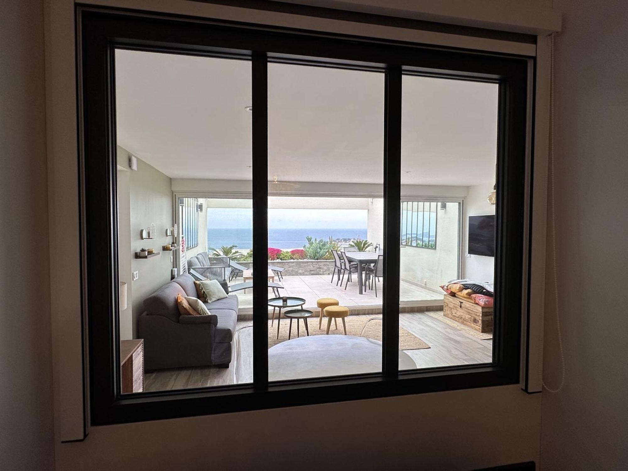 Superbe T2 44M2 - Grande Terrasse Vue Mer Panoramique Exceptionnelle Piscine - Parking Bandol Luaran gambar
